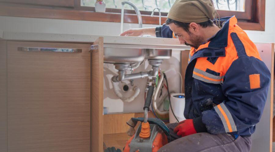 Expert burst pipe repair services in Holland, IN